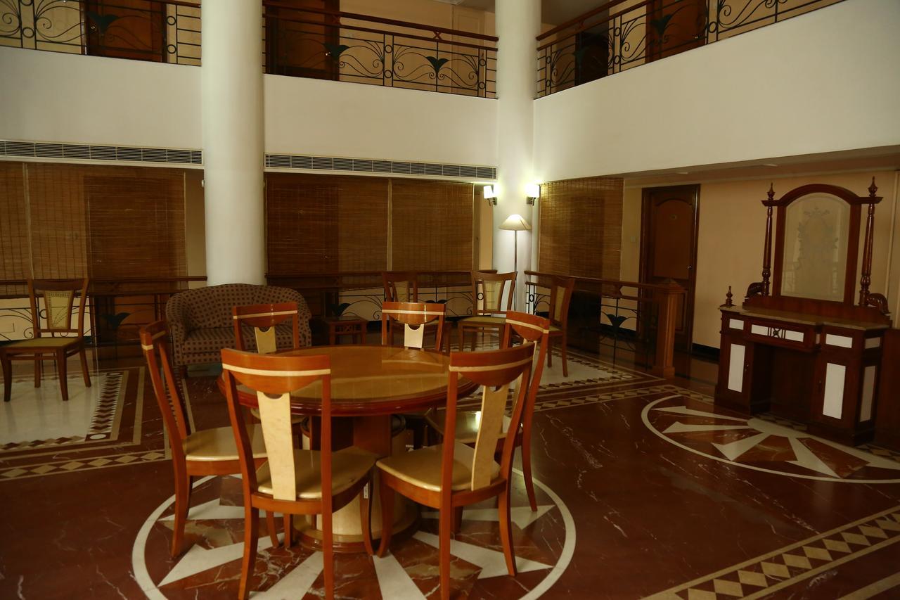 Mayura Residency Guruvāyūr Exterior foto
