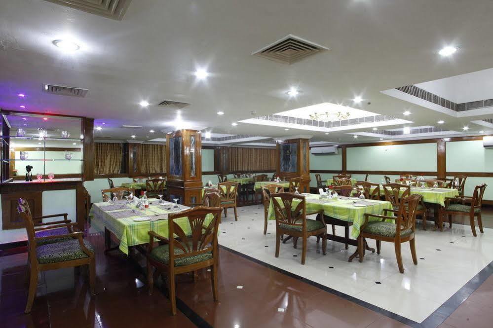 Mayura Residency Guruvāyūr Exterior foto