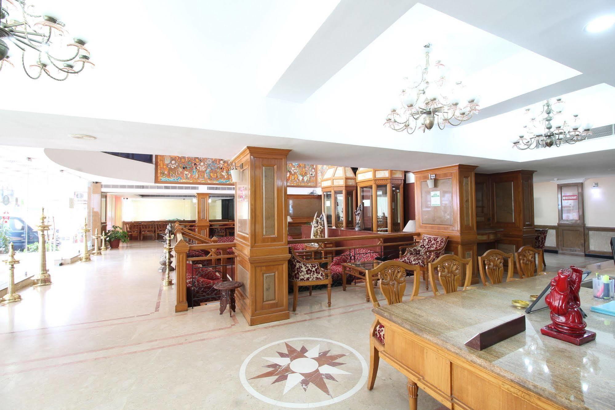 Mayura Residency Guruvāyūr Exterior foto