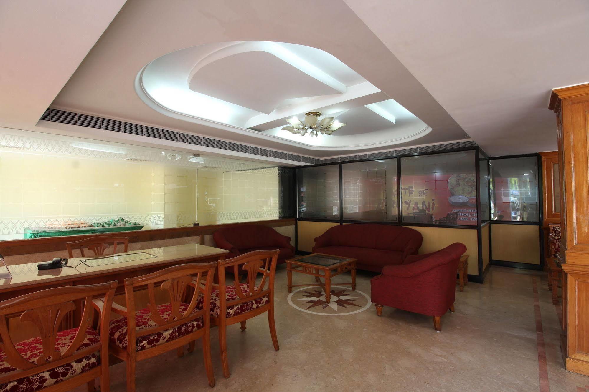 Mayura Residency Guruvāyūr Exterior foto