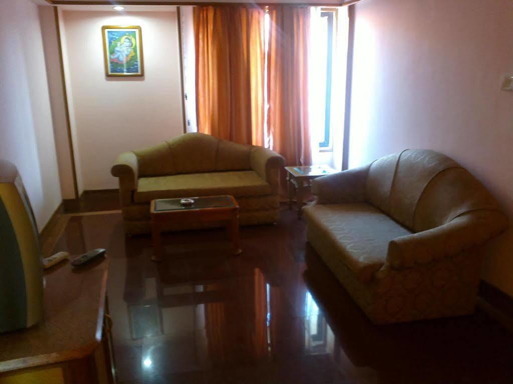 Mayura Residency Guruvāyūr Exterior foto